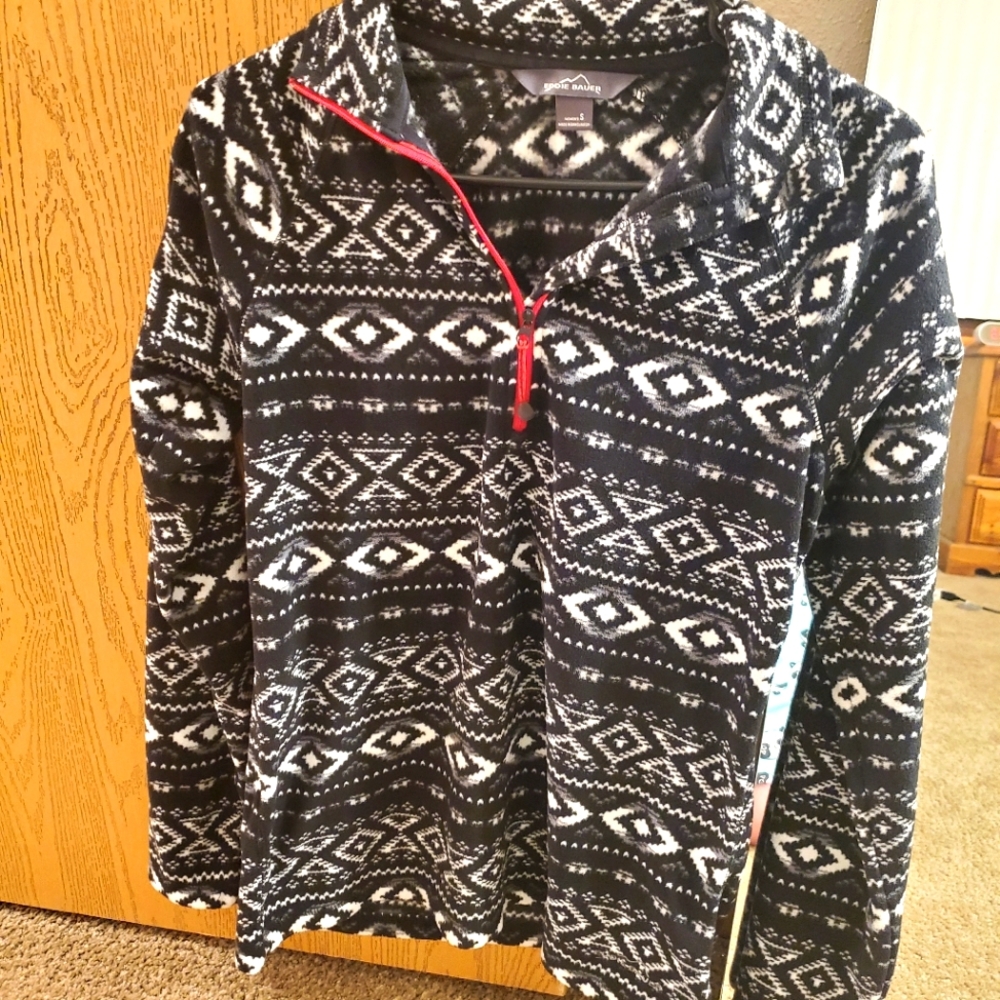Eddie Bauer 1/4 zip fleece